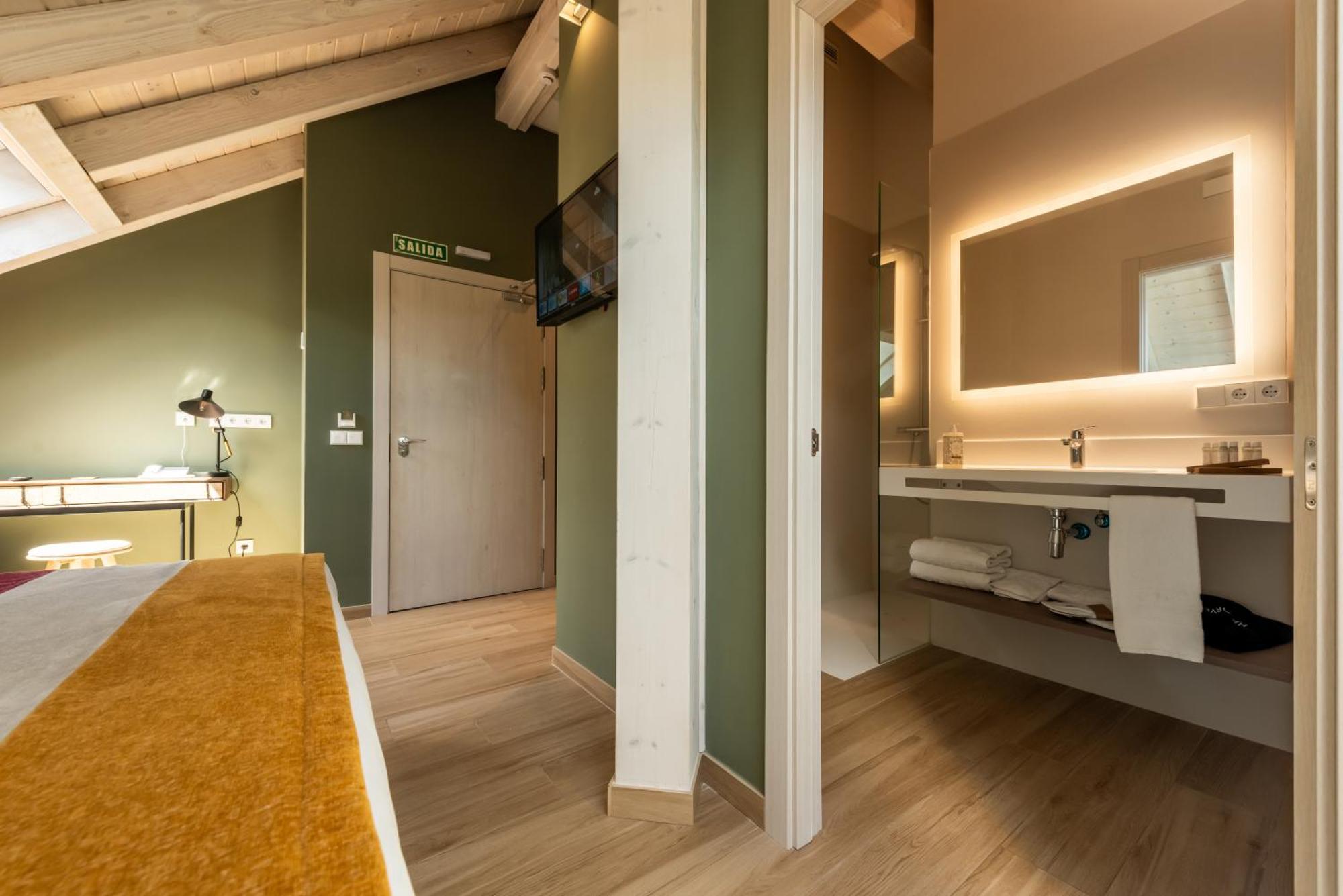 Silken Puerta De Irati Hotell Ochagavía Eksteriør bilde