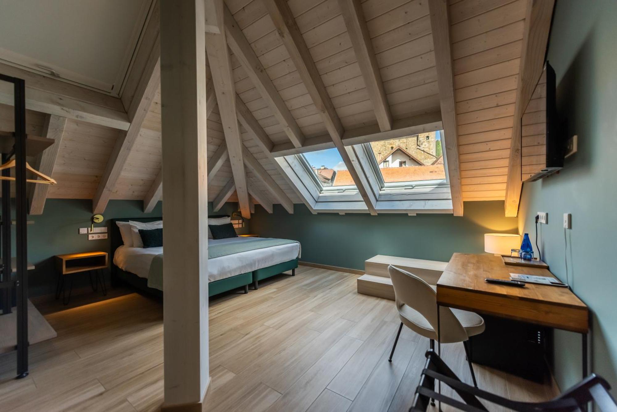 Silken Puerta De Irati Hotell Ochagavía Eksteriør bilde